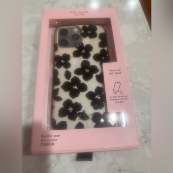 Kate spade iPhone 12 Pro Max case - Picture 5 of 5